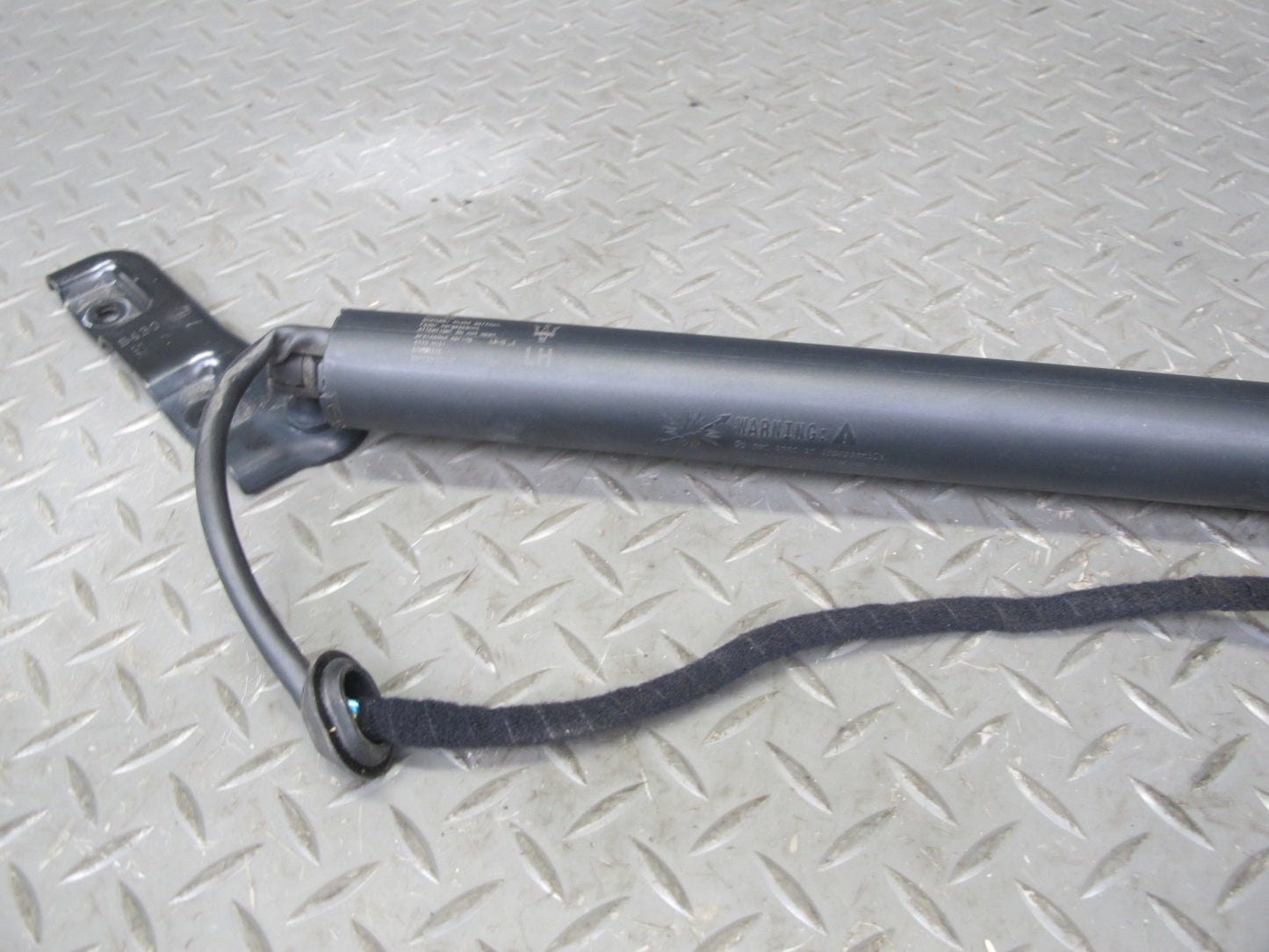2017-2020 Maserati Levante M161 Rear Trunk Lid Liftgate Shock Strut Set of 2
