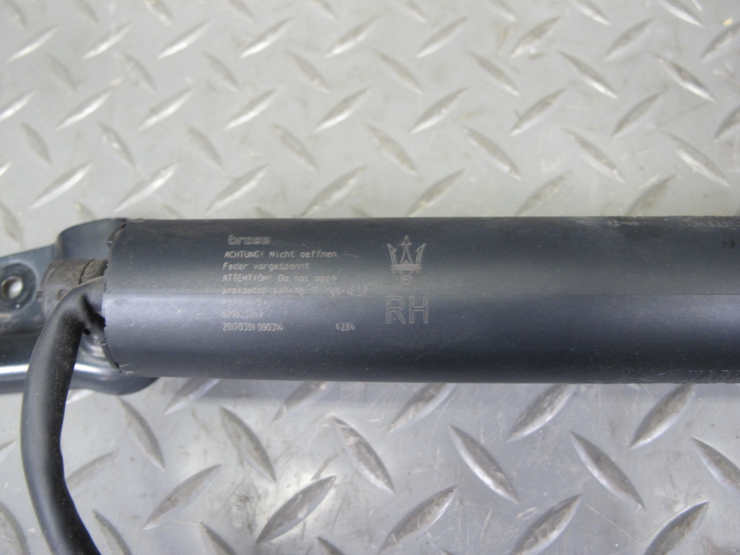 2017-2020 Maserati Levante M161 Rear Trunk Lid Liftgate Shock Strut Set of 2