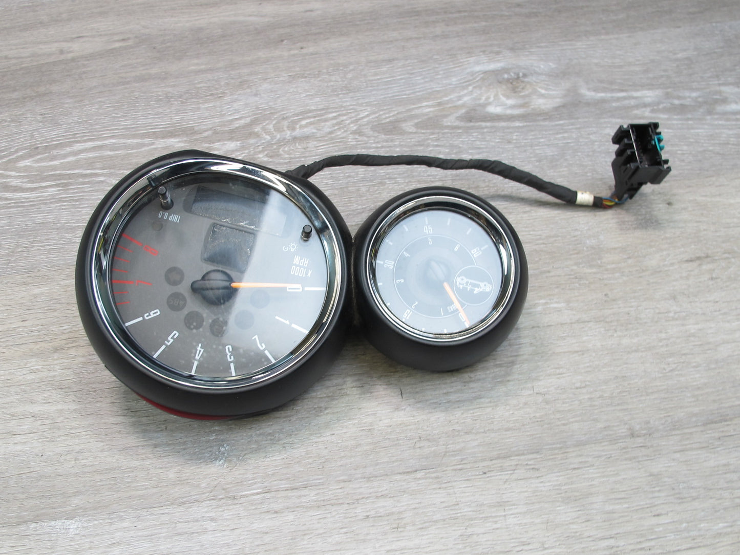 11-13 Mini Cooper JCW R57 Convertible Tachometer w Always Open Timer OEM