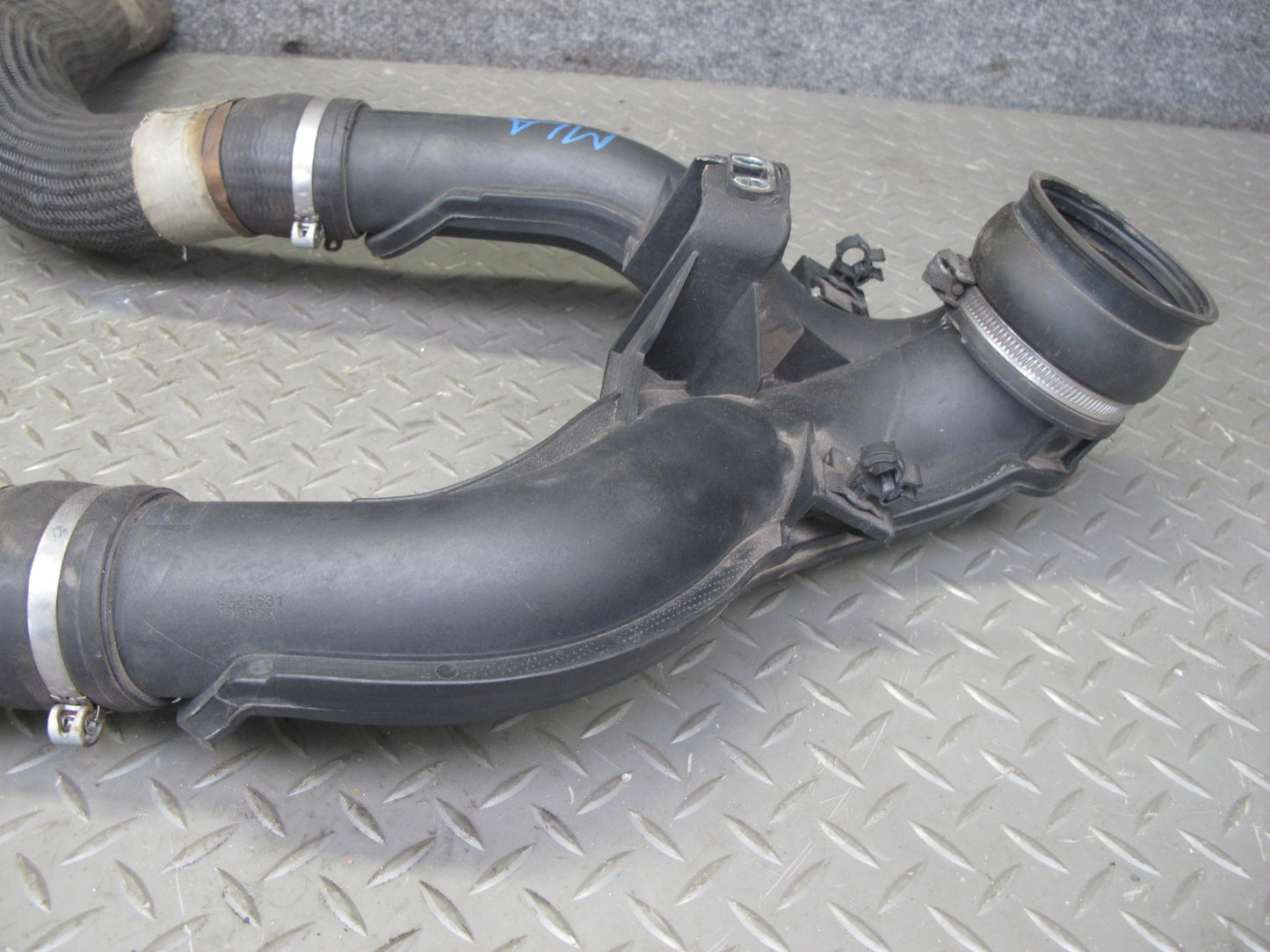 2017-2020 Maserati Levante M161 3.0L Center Air Intake Duct w Hoses & Sensor