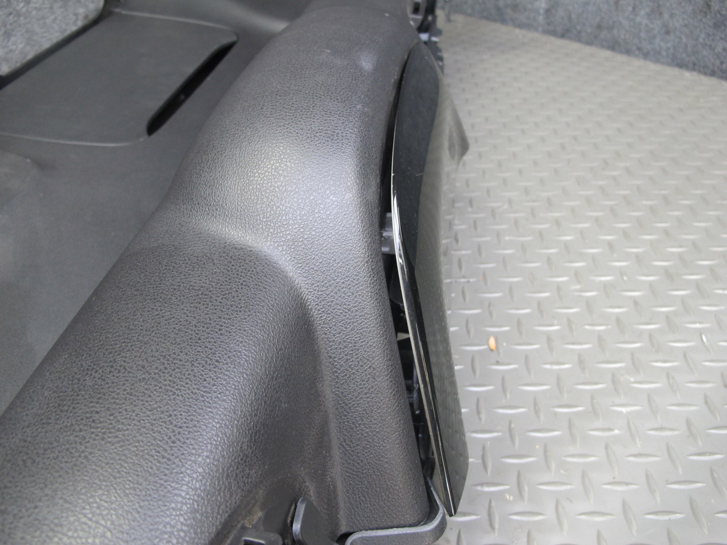 10-19 Nissan 370Z Z34 Convertible Rear Parcel Panel Black 79910-1ET0A OEM