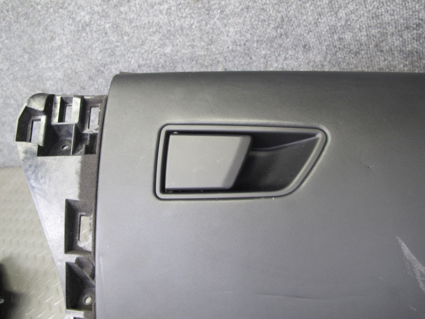 2017-2020 Maserati Levante M161 Dash Glove Box Storage w END Trim Cover Panel