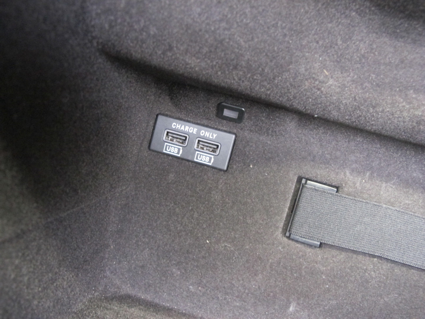 2017-2020 Maserati Levante M161 Dash Glove Box Storage w END Trim Cover Panel