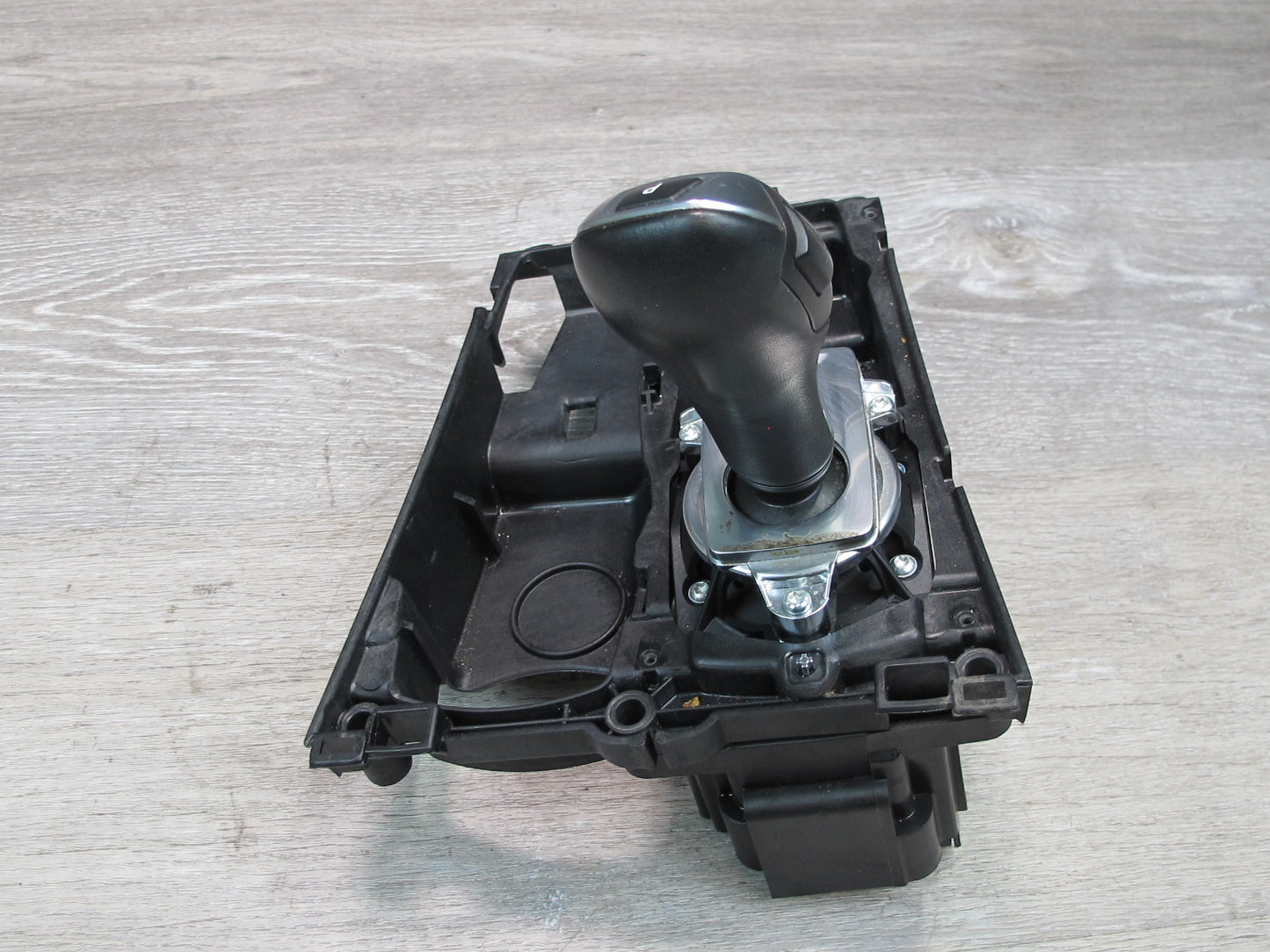 2010-2011 BMW E71 E72 X6 A/T Automatic Transmission Gear Shift Selector Shifter