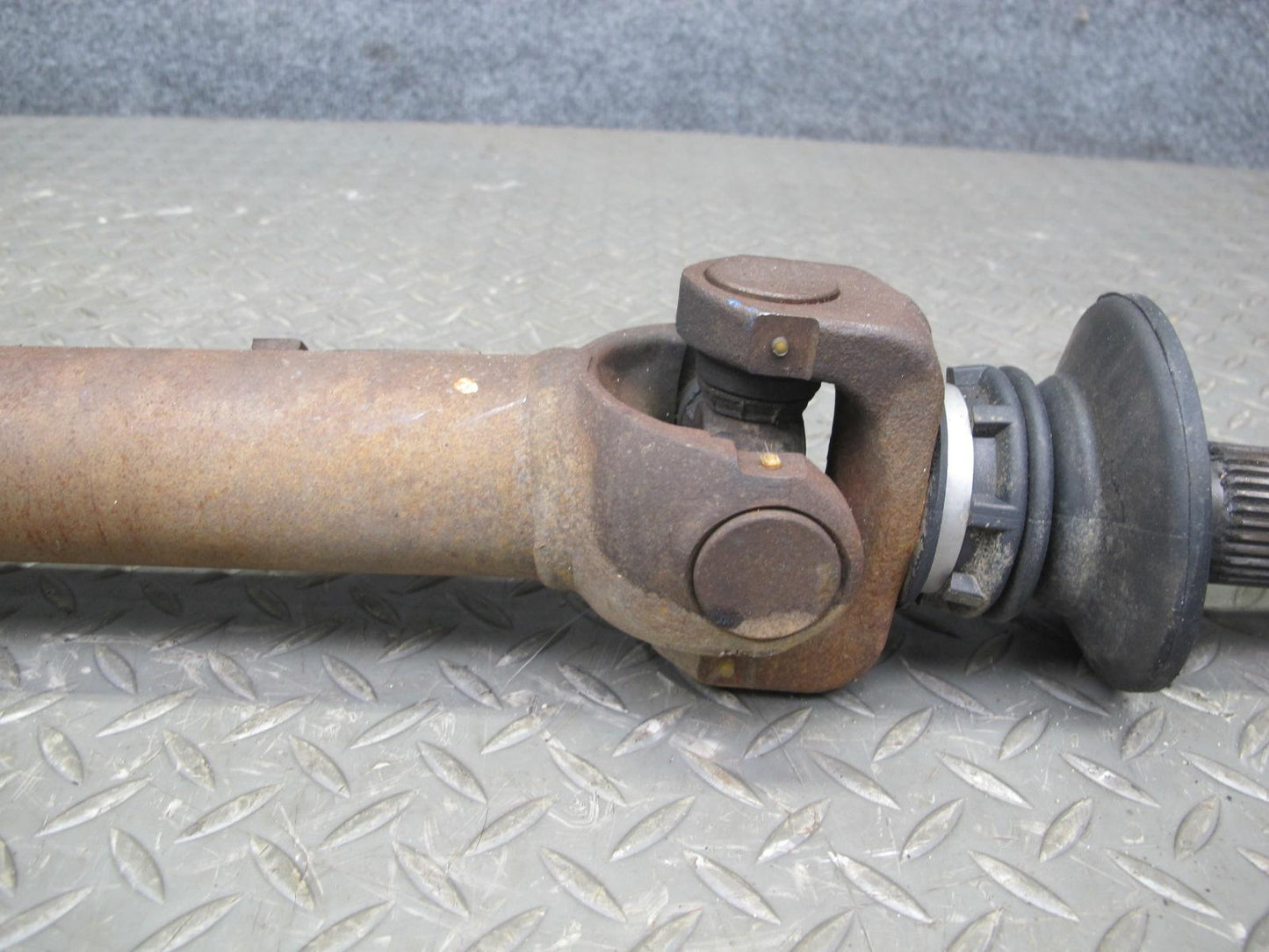 2003-2009 Hummer H2 AWD Front Driveshaft Drive Shaft Propeller 15066916