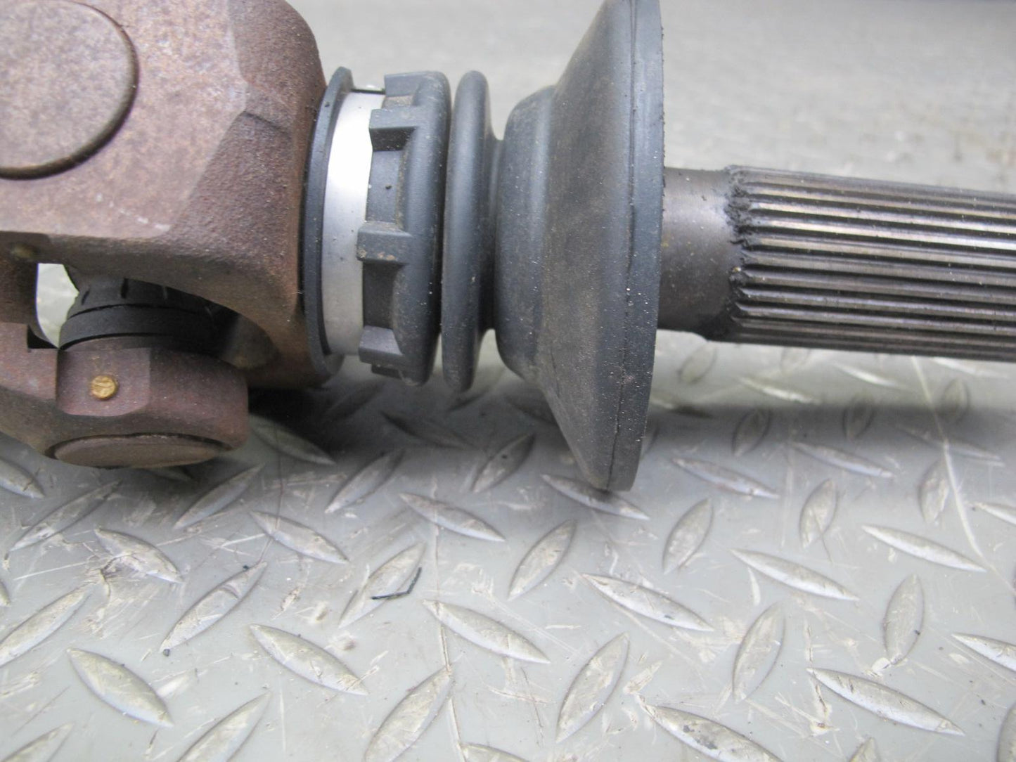 2003-2009 Hummer H2 AWD Front Driveshaft Drive Shaft Propeller 15066916