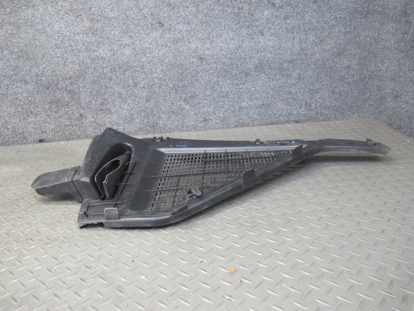 08-14 BMW E71 E72 X6 Front Windshield Left & Right Vent Cowl Grille Cover Set