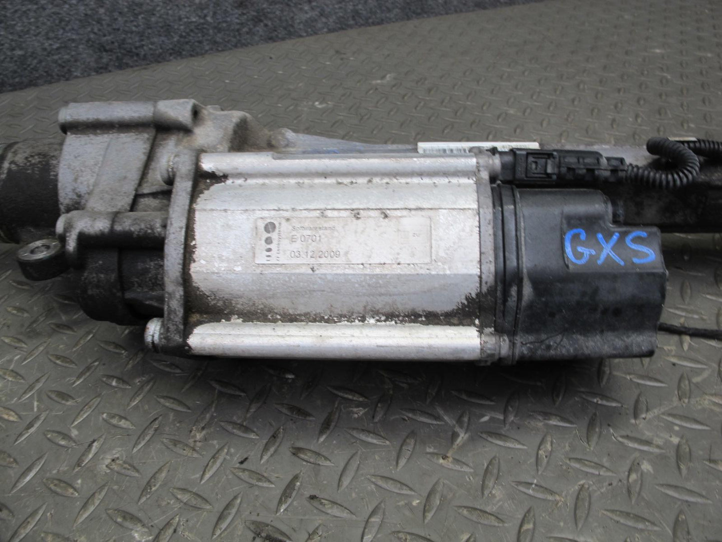 2010-2011 BMW X6 E72 Hybrid Electric Power Steering Gear Rack & Pinion