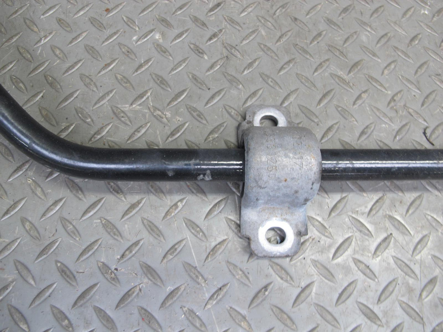 2017-2020 Maserati Levante M161 3.0L AWD Rear Sway Bar Stabilizer 6700388500