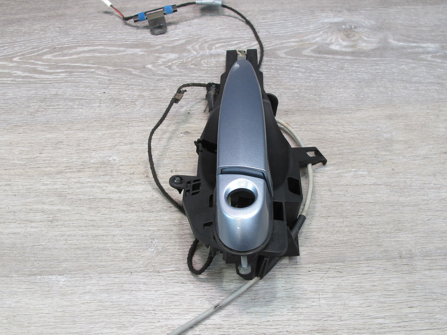 2008-2014 BMW E71 E72 X6 Front Left Door Exterior Handle w Keyless Entry