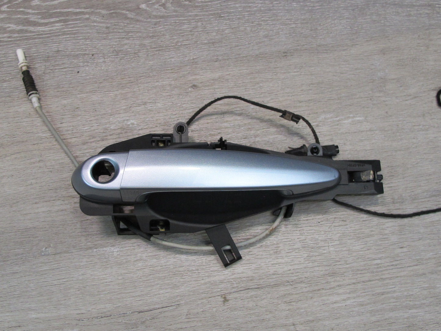 2008-2014 BMW E71 E72 X6 Front Left Door Exterior Handle w Keyless Entry