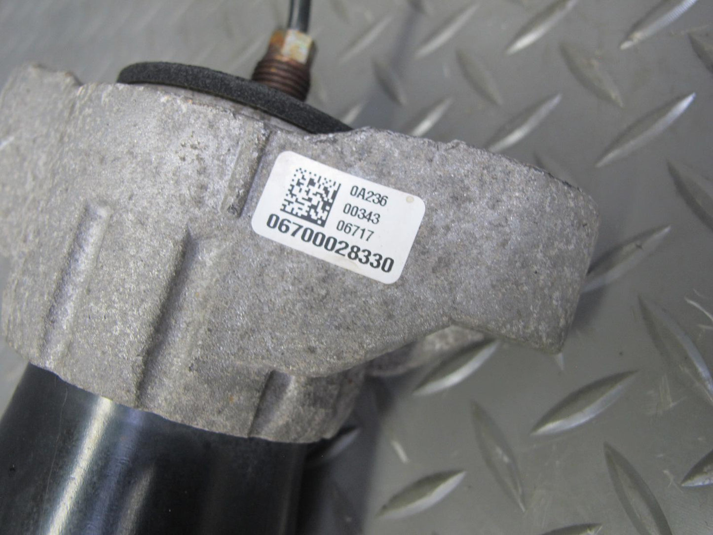 2017-2020 Maserati Levante M161 AWD Rear Right Air Strut Shock Absorber