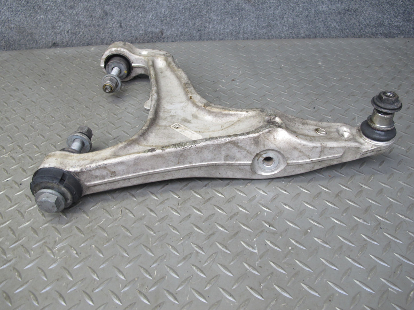 2017-2020 Maserati Levante M161 Front Left Upper & Lower Control Arm Set of 2