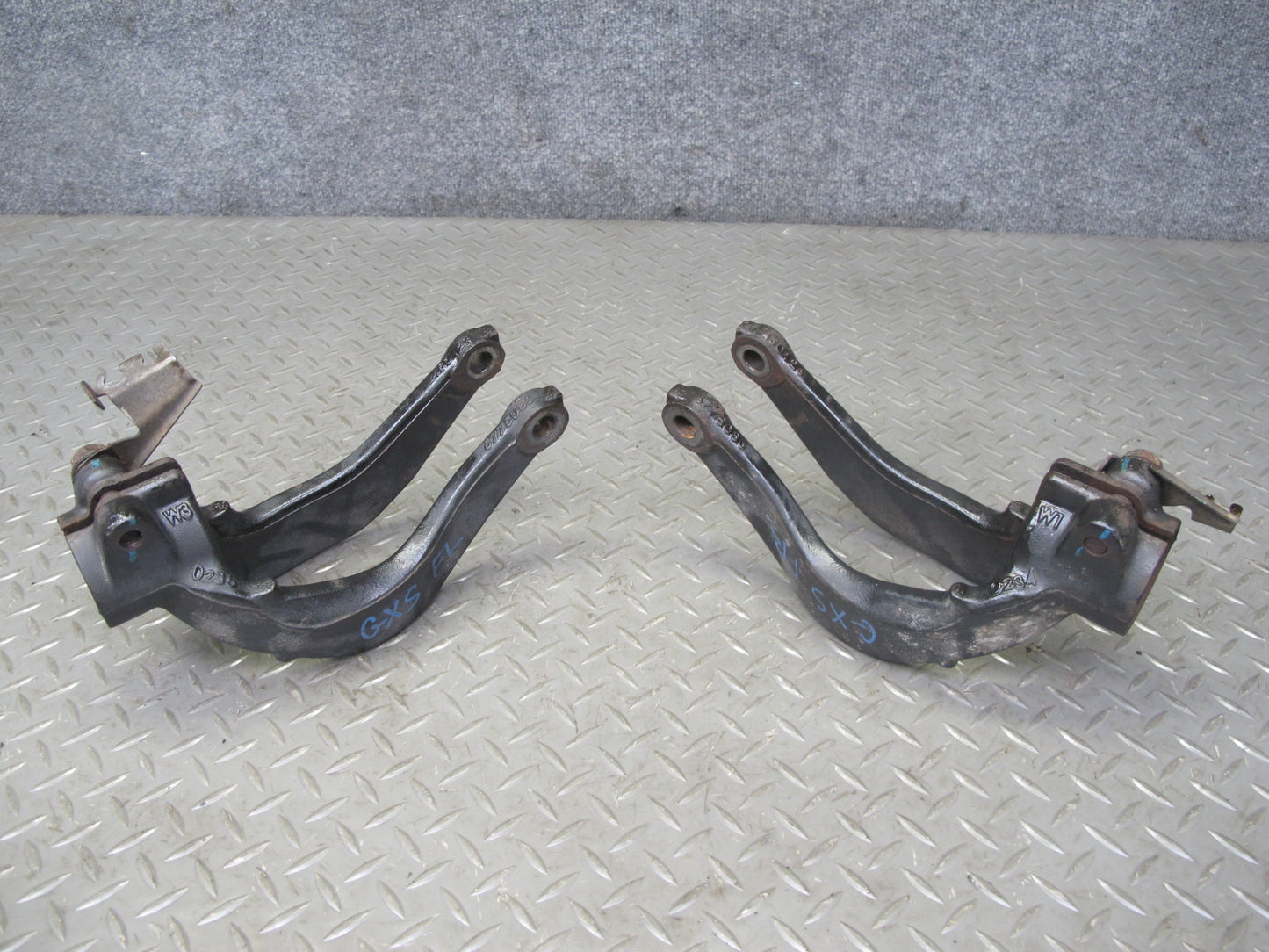 2008-2014 BMW E71 E72 X6 Front Left & Right Suspension Strut Fork Set of 2