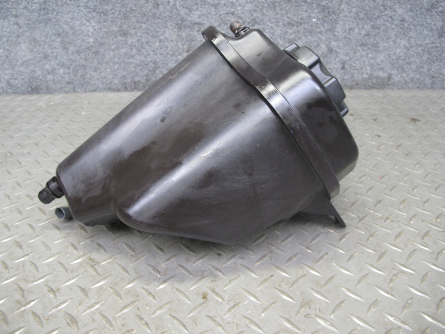 2008-2014 BMW E71 E72 X6 Engine Expansion Overflow Reservoir Tank 7552546