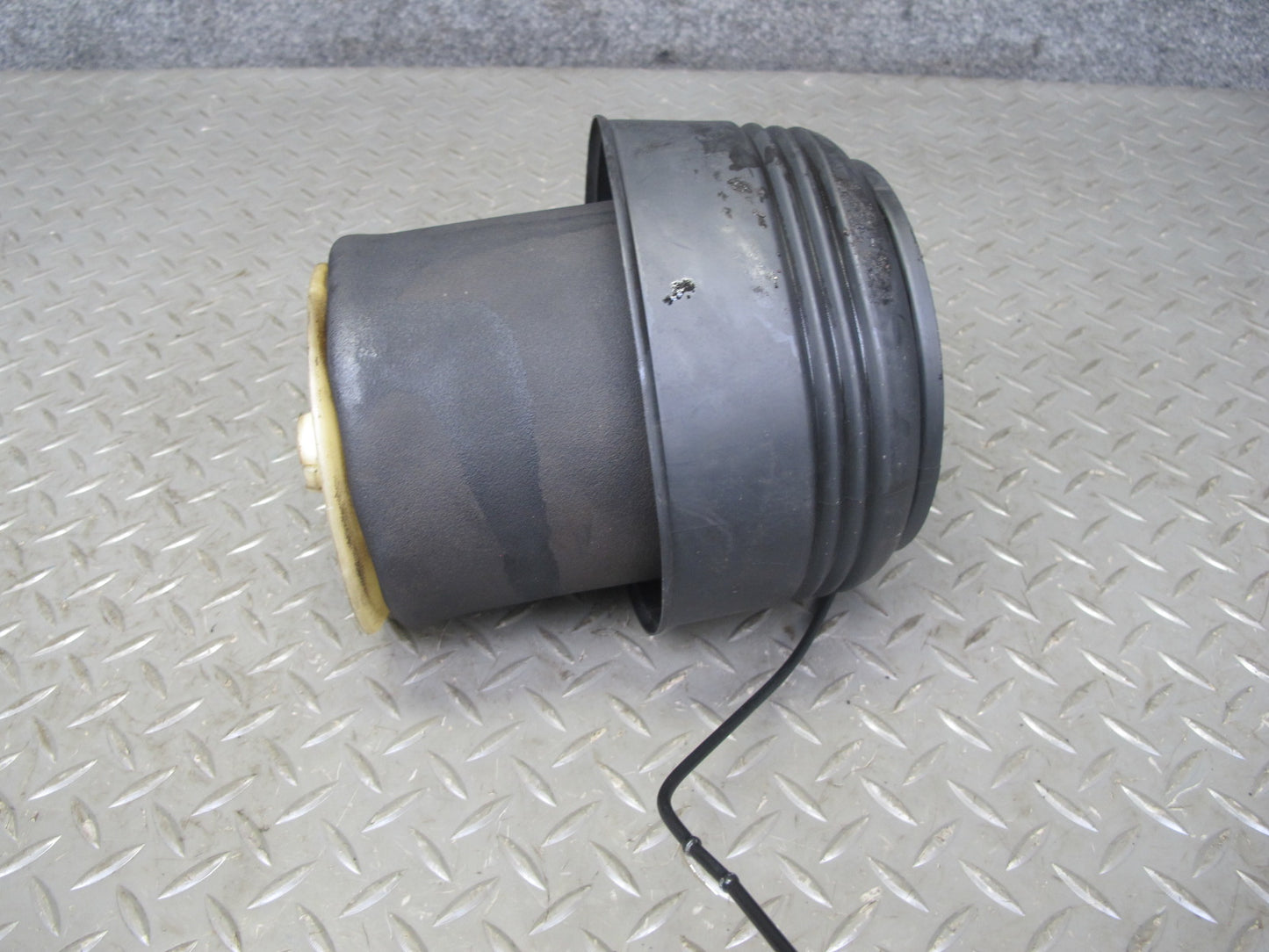 2010-2011 BMW E72 X6 AWD Hybrid Aftermarket Rear Left Suspension Air Spring BAG