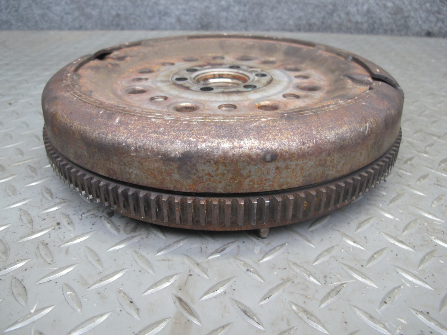 12-13 VW Golf R MK6 AWD M/T Manual Flywheel Clutch Pressure Plate Bolt Set OEM