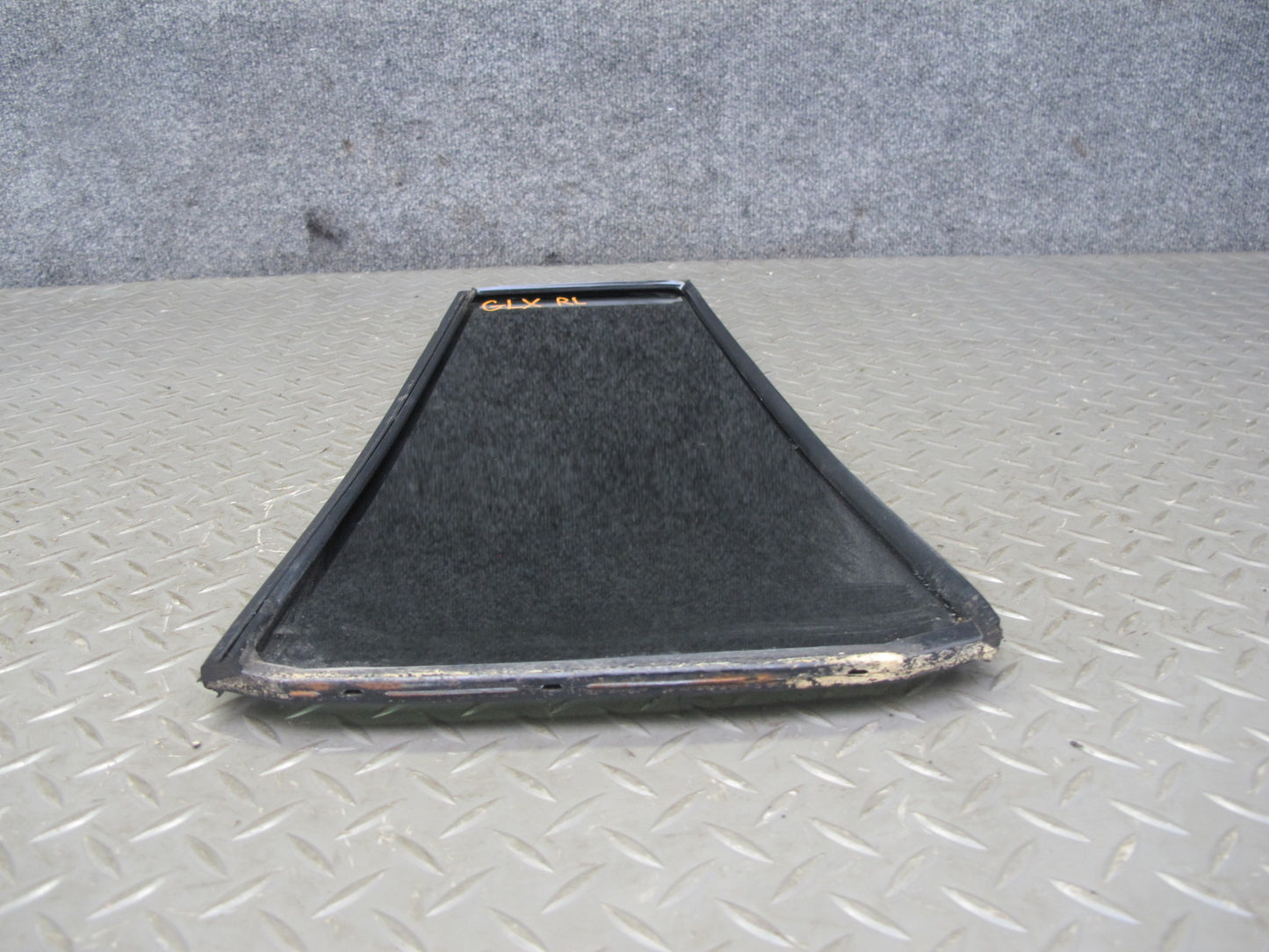 1998-2007 Lexus J100 LX470 Rear Left Side Door Vent Fixed Glass Window