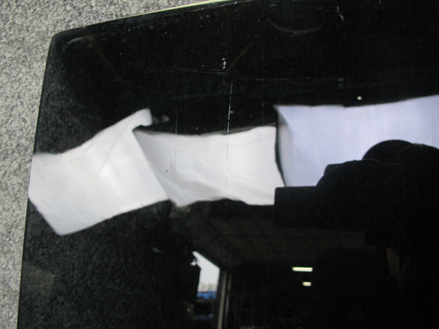 2003-2007 Lexus J100 LX470 Rear Left Driver Side Door Glass Window