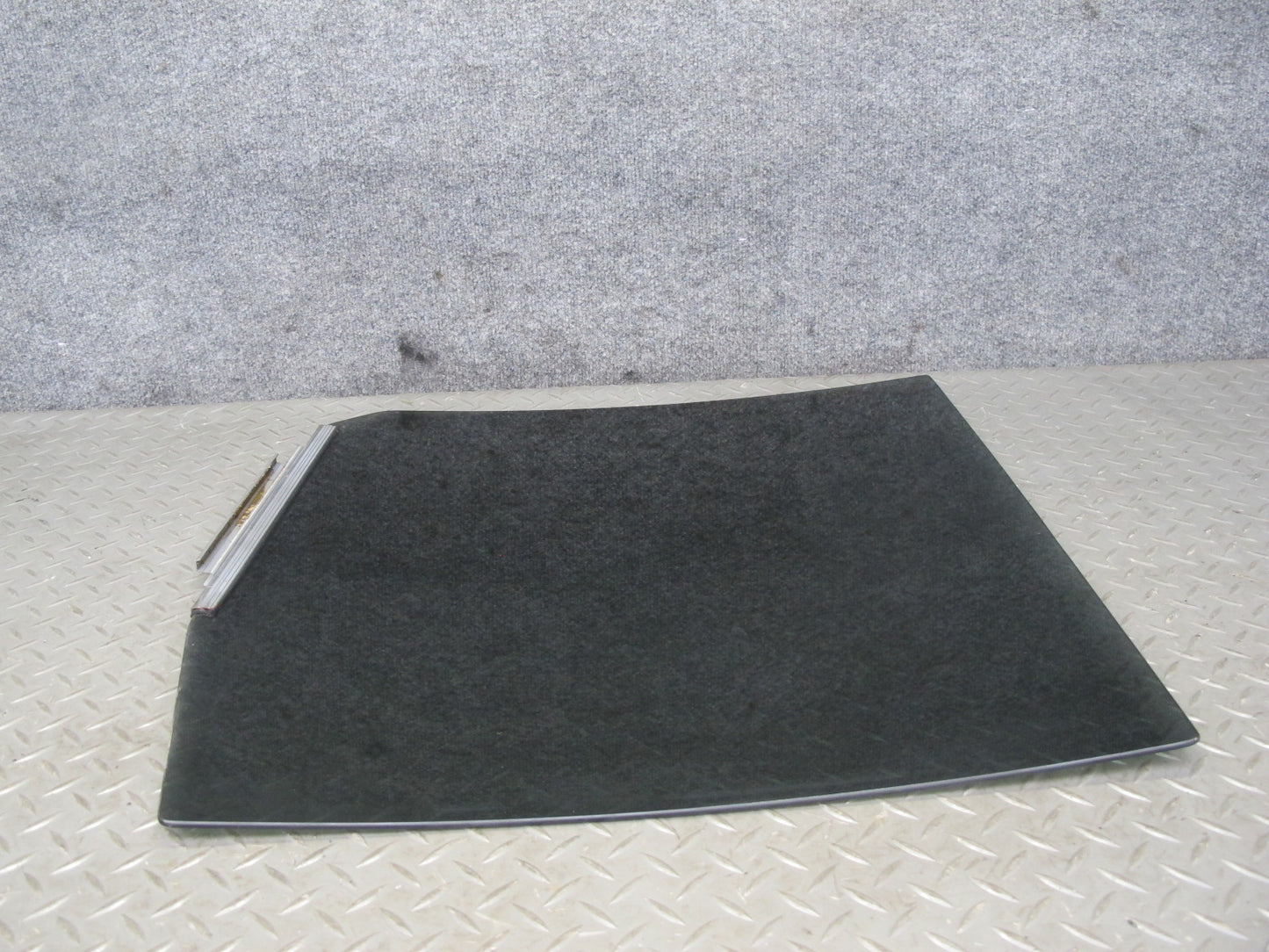 2003-2007 Lexus J100 LX470 Rear Left Driver Side Door Glass Window
