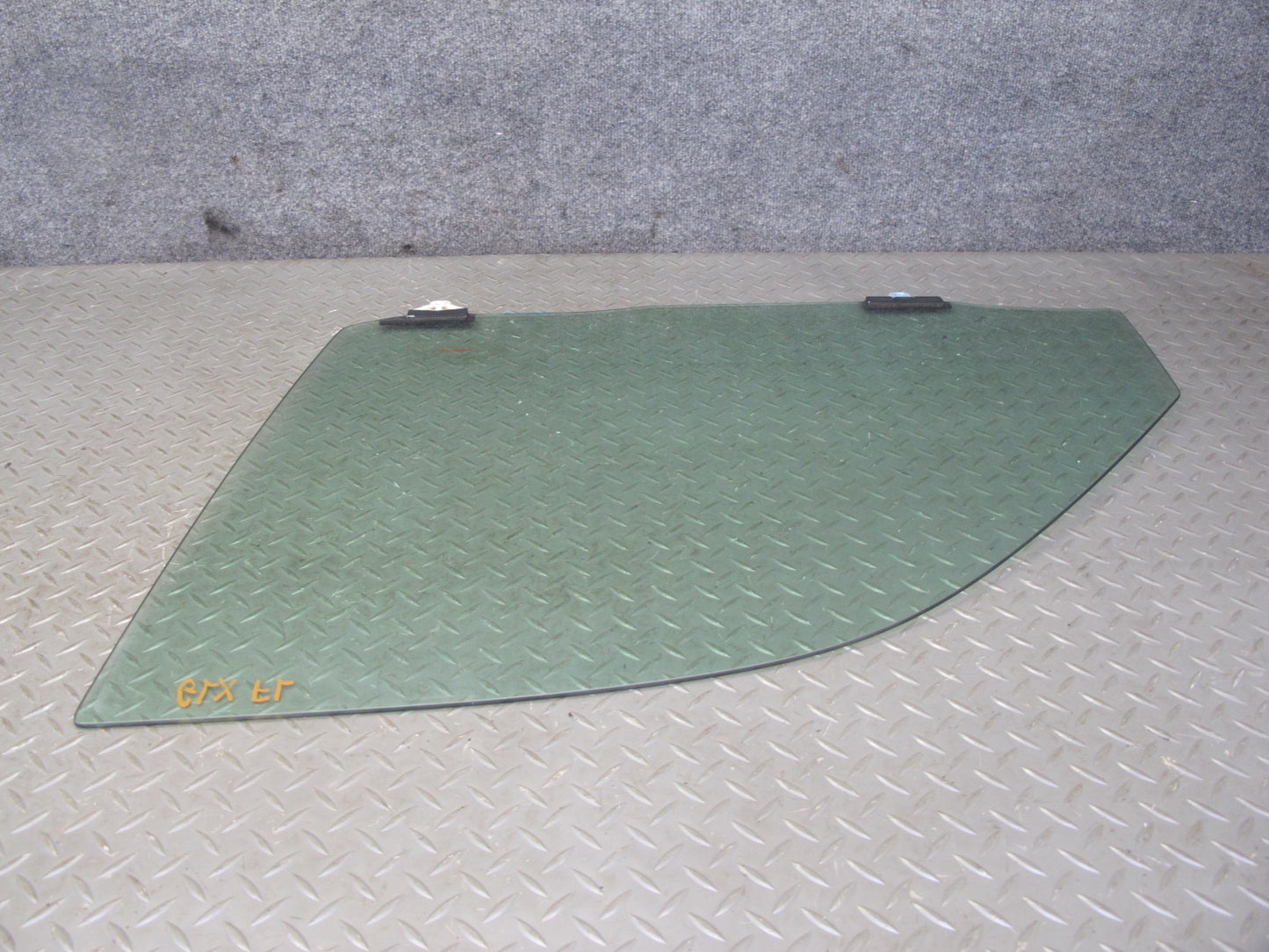 2003-2007 Lexus J100 LX470 Front Left Driver Side Door Glass Window