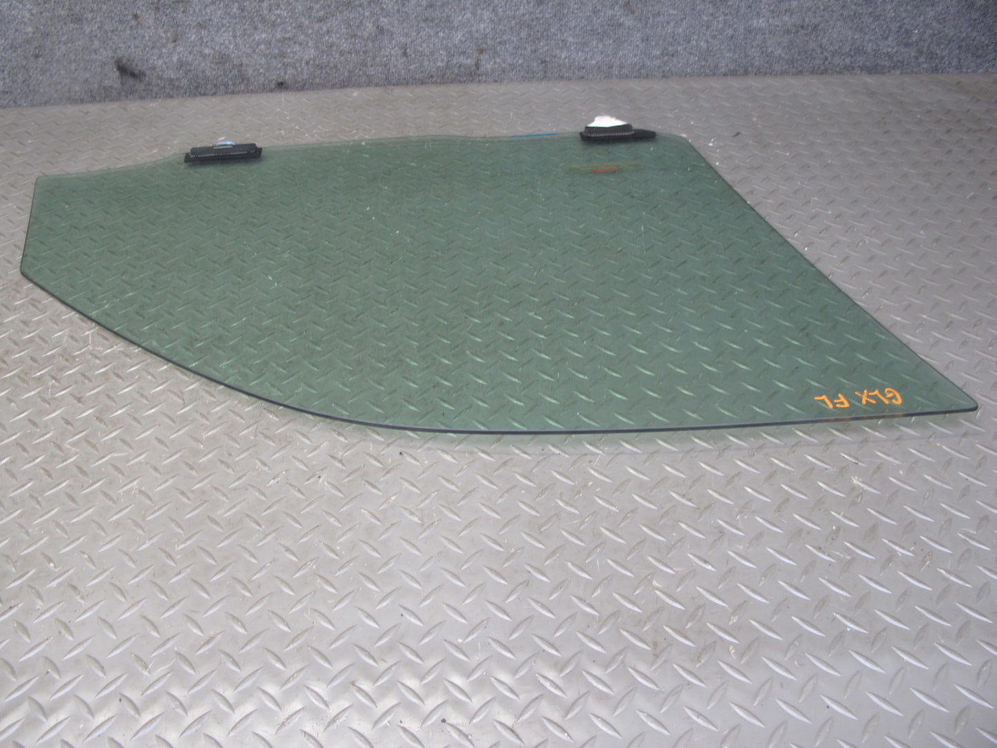 2003-2007 Lexus J100 LX470 Front Left Driver Side Door Glass Window