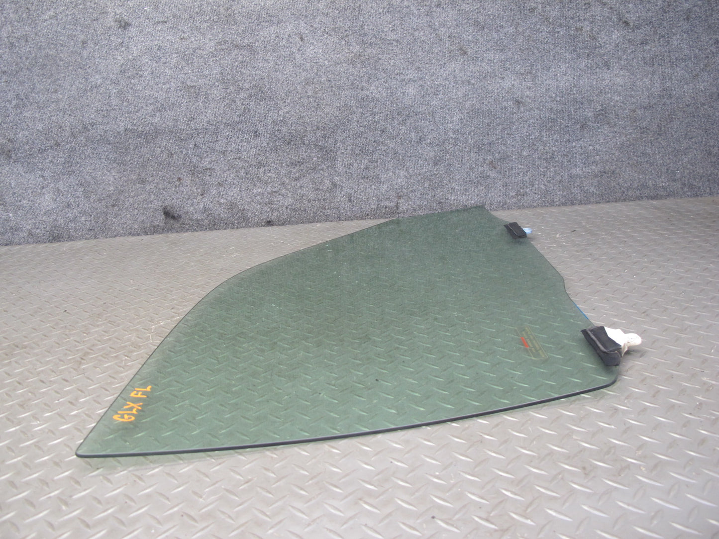 2003-2007 Lexus J100 LX470 Front Left Driver Side Door Glass Window