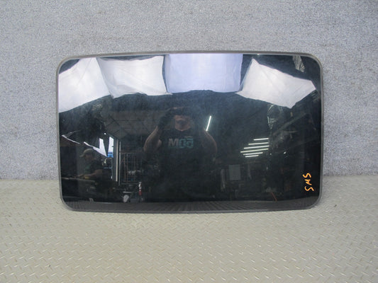07-13 Mercedes W221 S-class Sunroof Glass Panel 2217800421 OEM