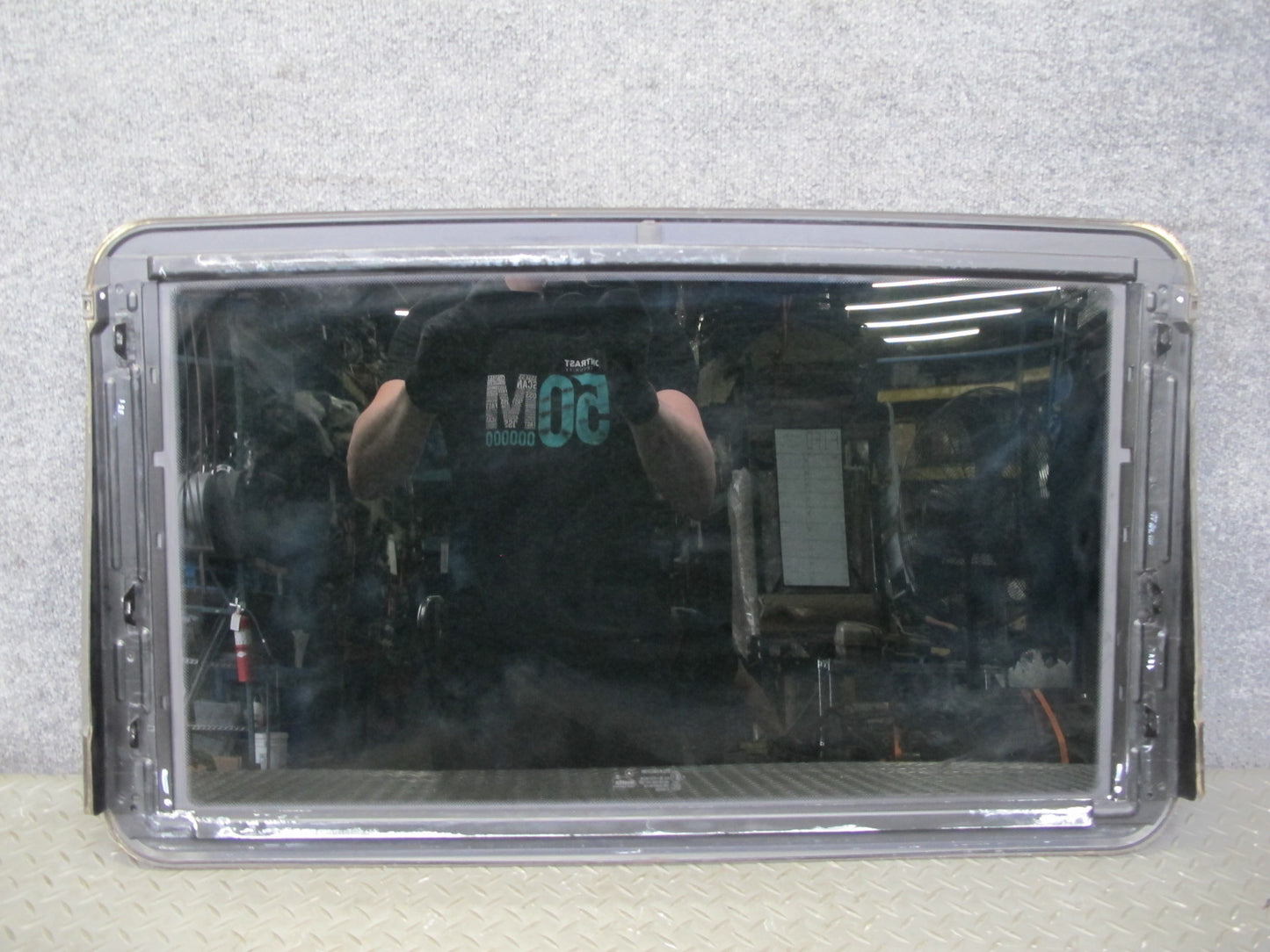 07-13 Mercedes W221 S-class Sunroof Glass Panel 2217800421 OEM