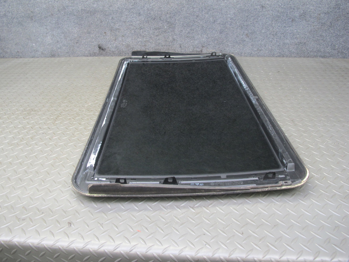 07-13 Mercedes W221 S-class Sunroof Glass Panel 2217800421 OEM