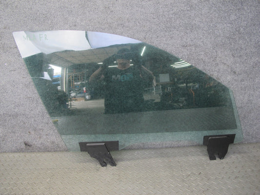 2017-2020 Maserati Levante M161 Front Right Door Glass Window