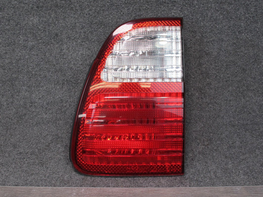 1998-2006 Lexus UZJ100L LX470 Rear Right Passenger Side Outer Tail Light Lamp