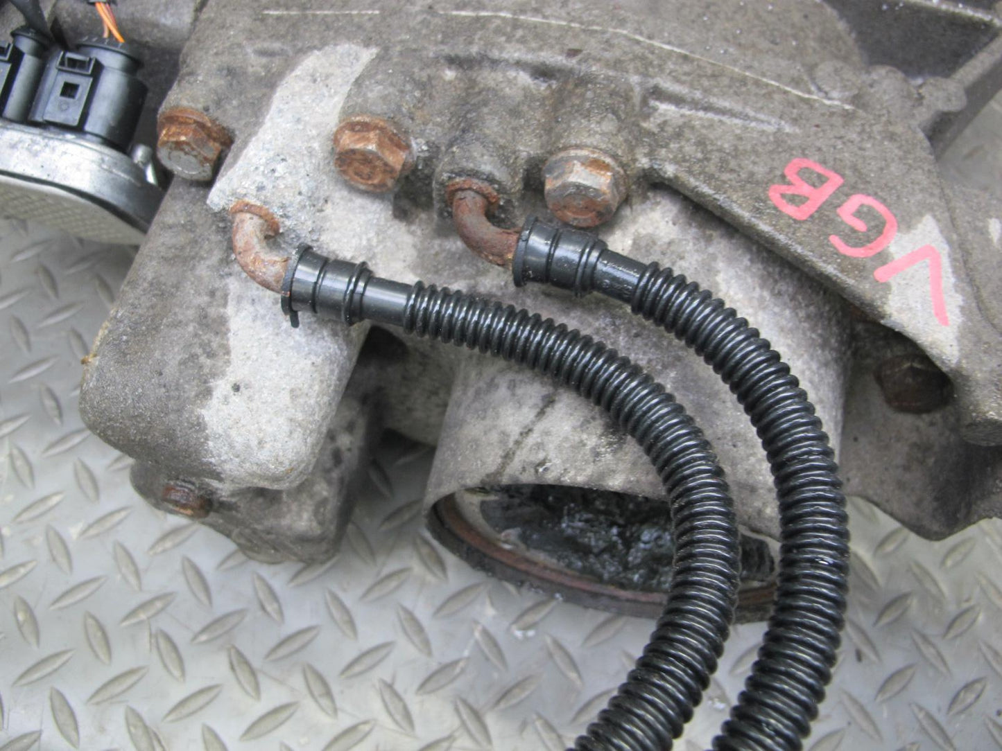 12-13 VW Golf R MK6 AWD M/T Rear Haldex Differential Carrier 146K Miles OEM