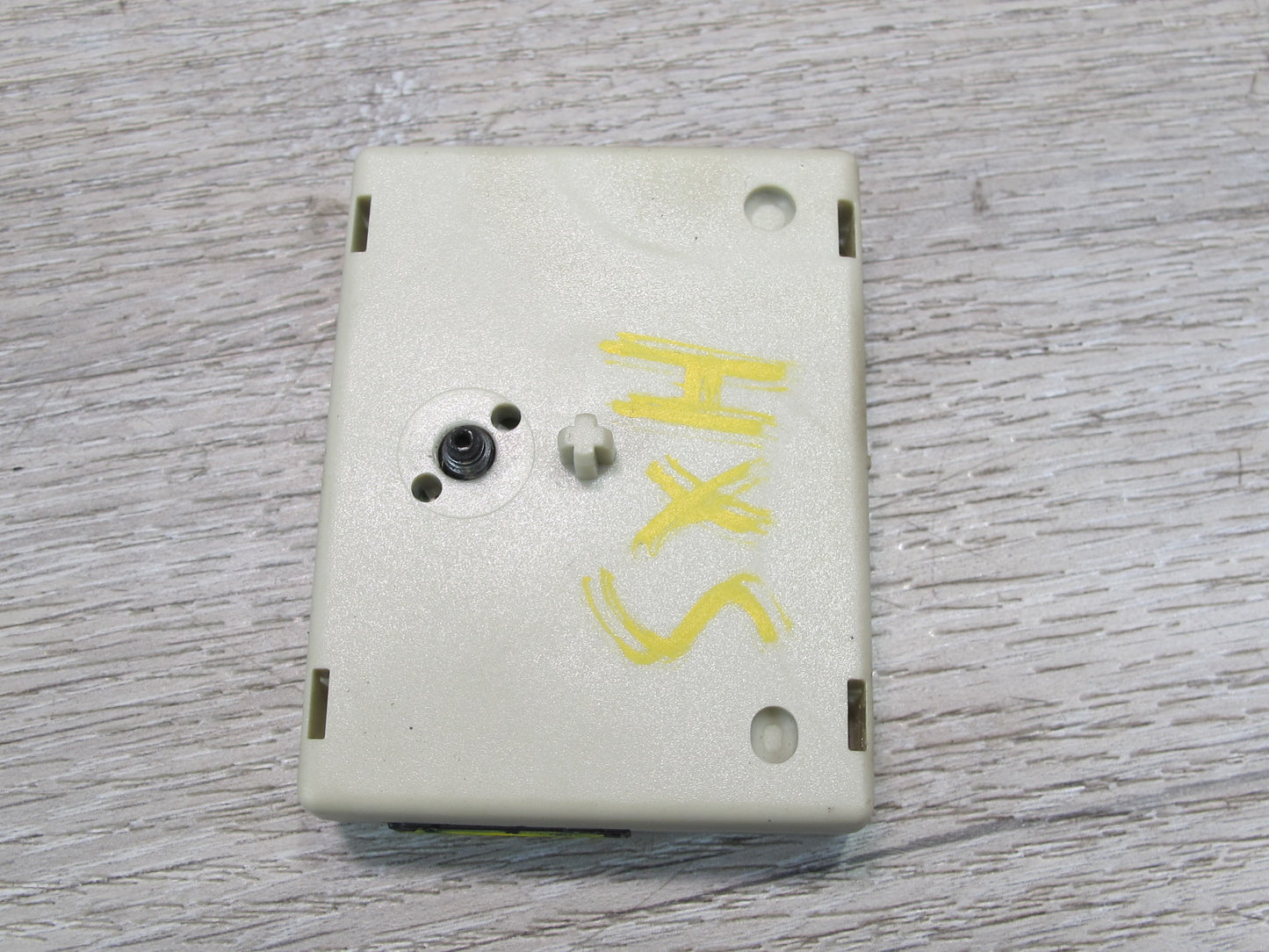 2008-2014 BMW E71 E72 X6 Radio Antenna Suppression Filter Amplifier Module