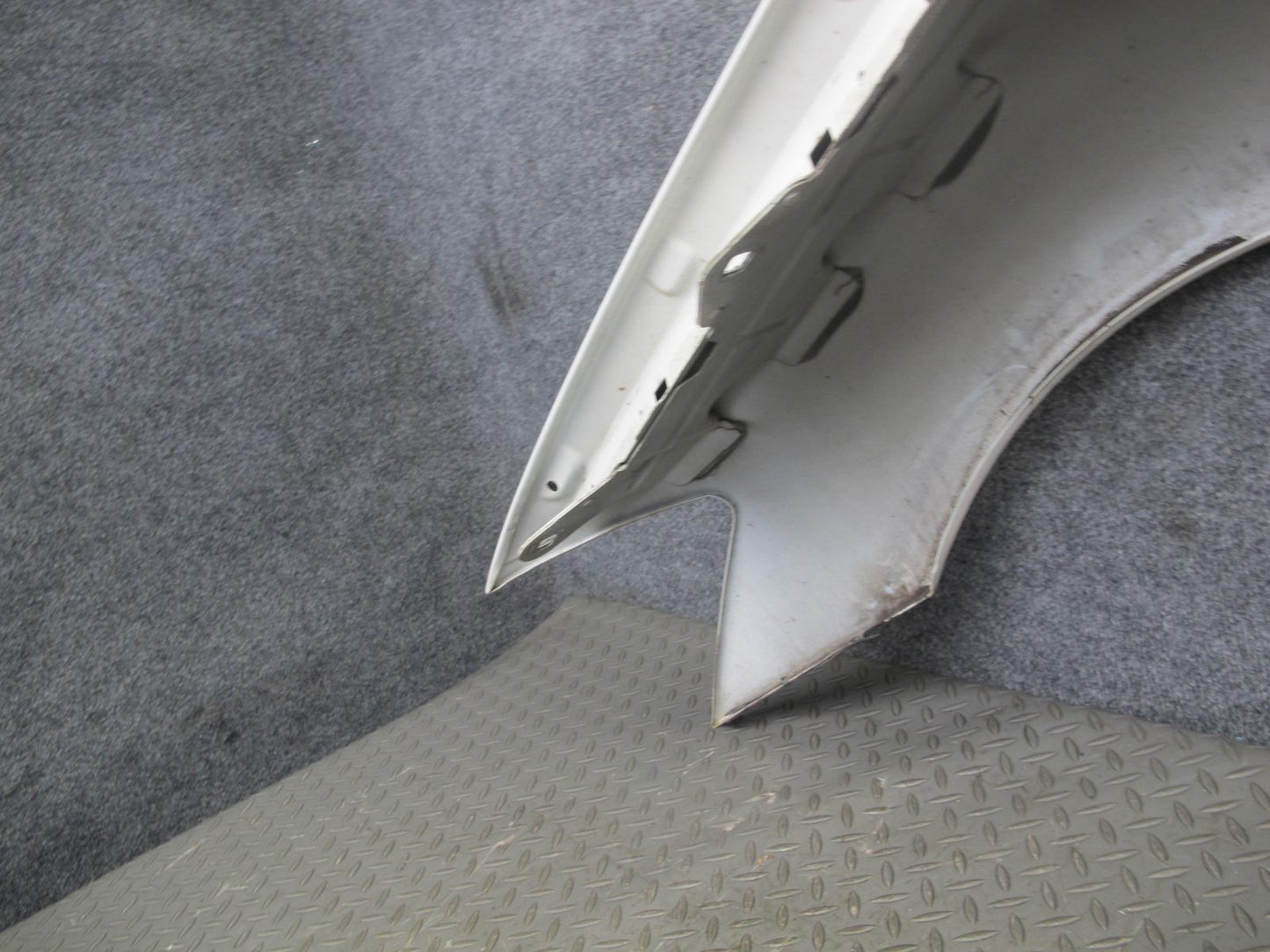 07-13 Mercedes W221 S-class Front Right Fender Shell Panel Cover White OEM