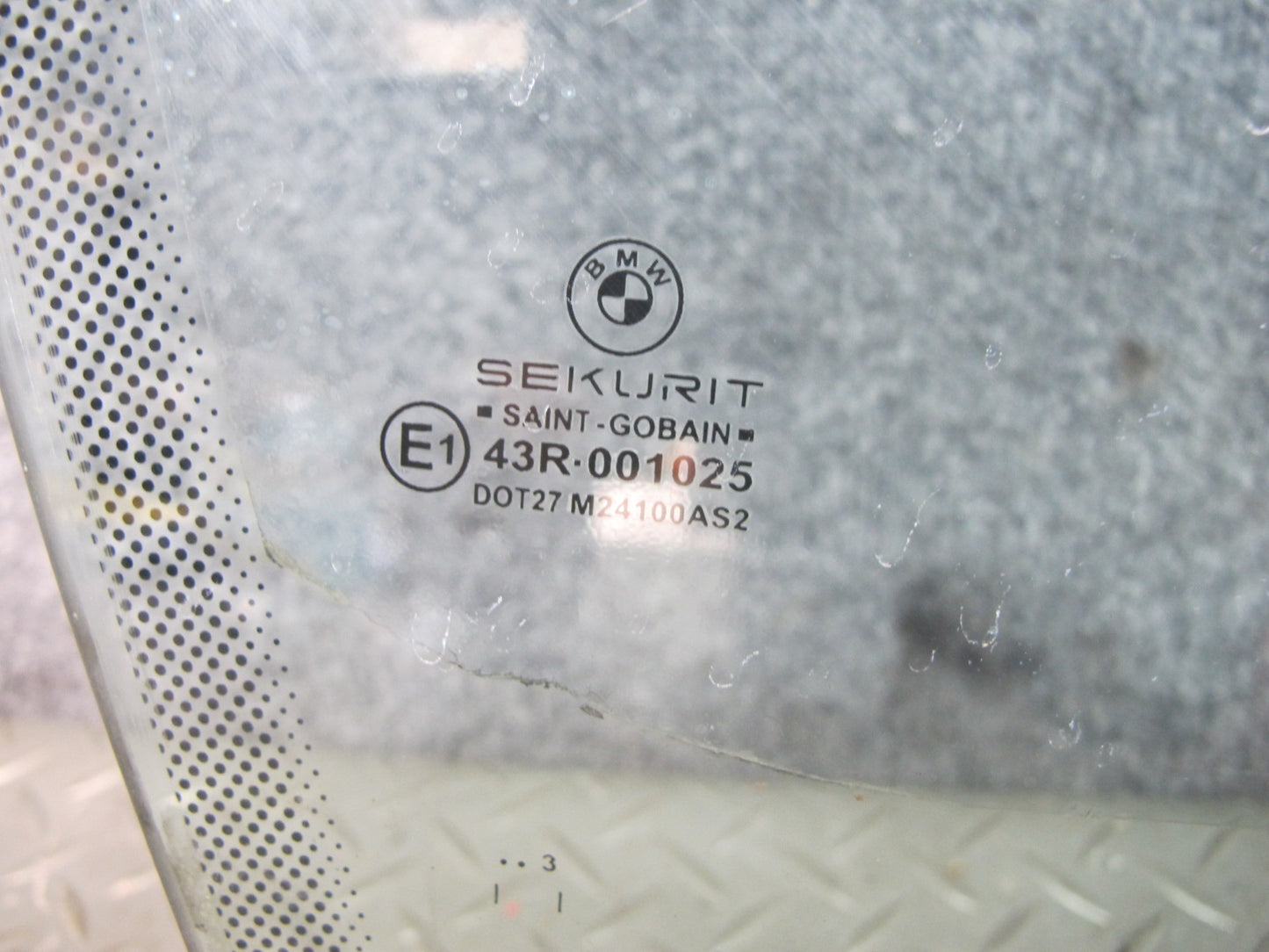 2001-2006 BMW E46 Coupe Right Door Glass Window