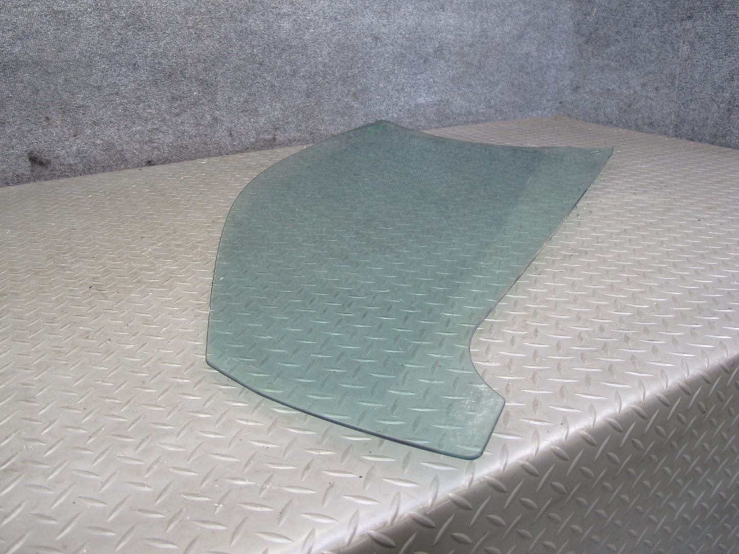 2001-2006 BMW E46 Coupe Right Door Glass Window