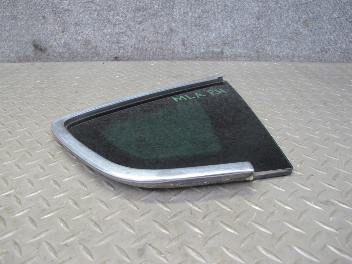 2017-2020 Maserati Levante M161 Rear Right Quarter Corner Glass Window