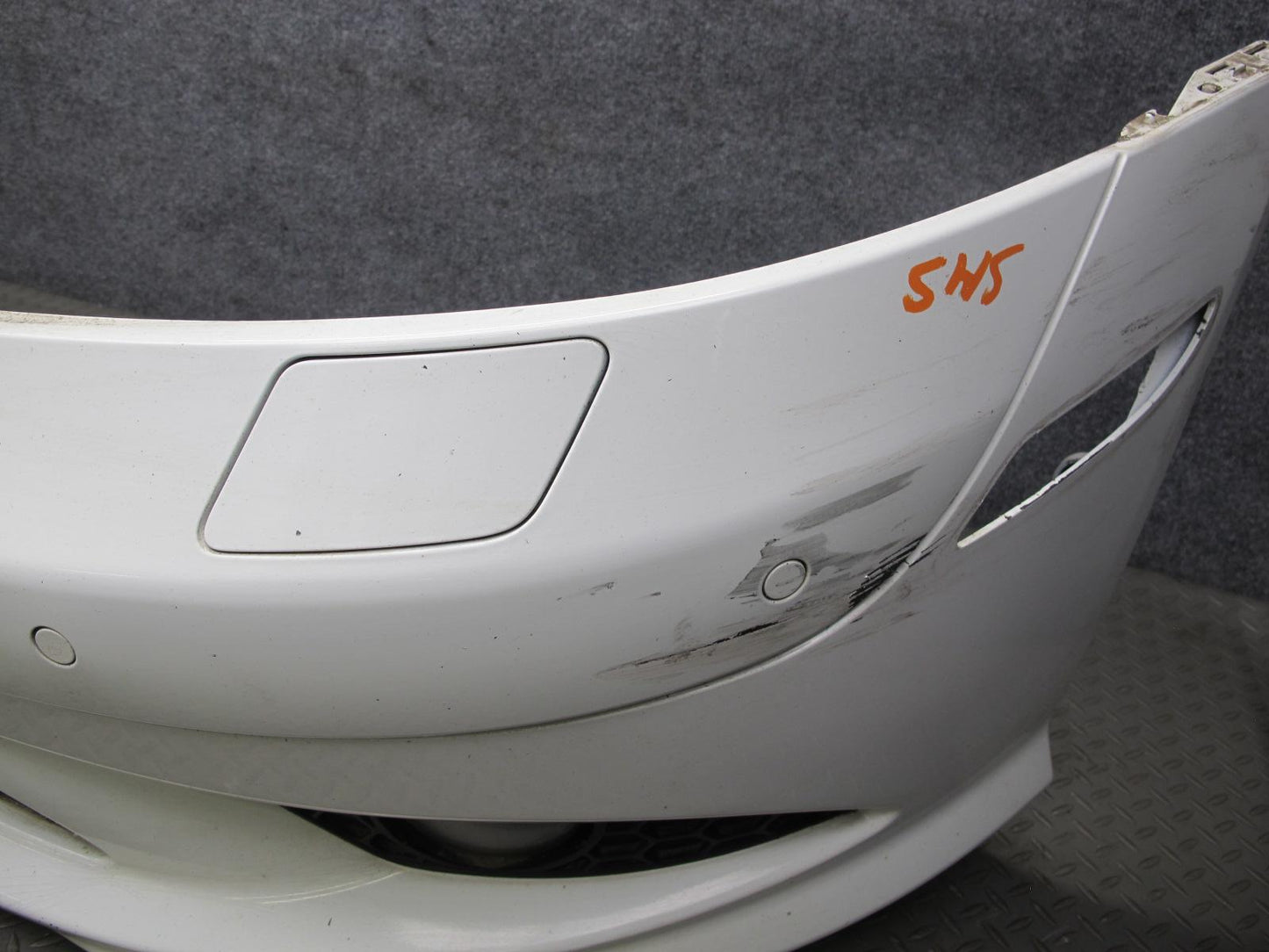07-09 Mercedes W221 S AMG Front Bumper Cover w Fog Light & PDC White Damaged