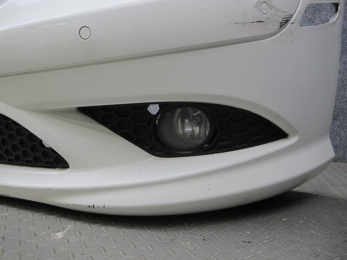 07-09 Mercedes W221 S AMG Front Bumper Cover w Fog Light & PDC White Damaged
