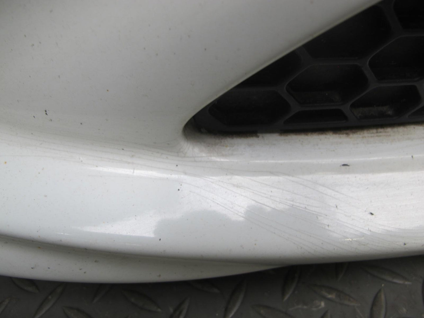 07-09 Mercedes W221 S AMG Front Bumper Cover w Fog Light & PDC White Damaged
