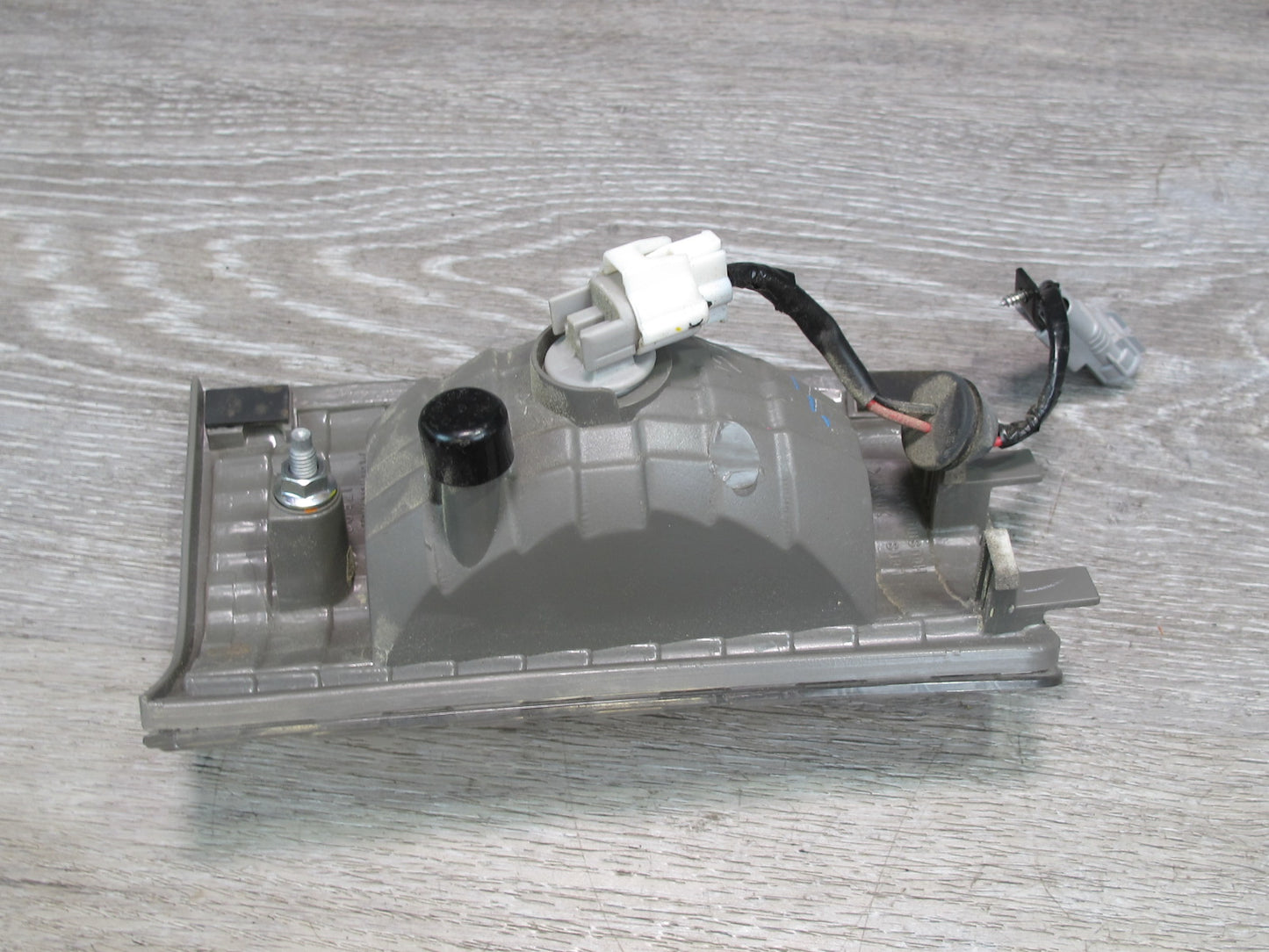 2003-2007 Lexus UZJ100L LX470 Rear Tail Gate Left Driver Side Back UP Light Lamp