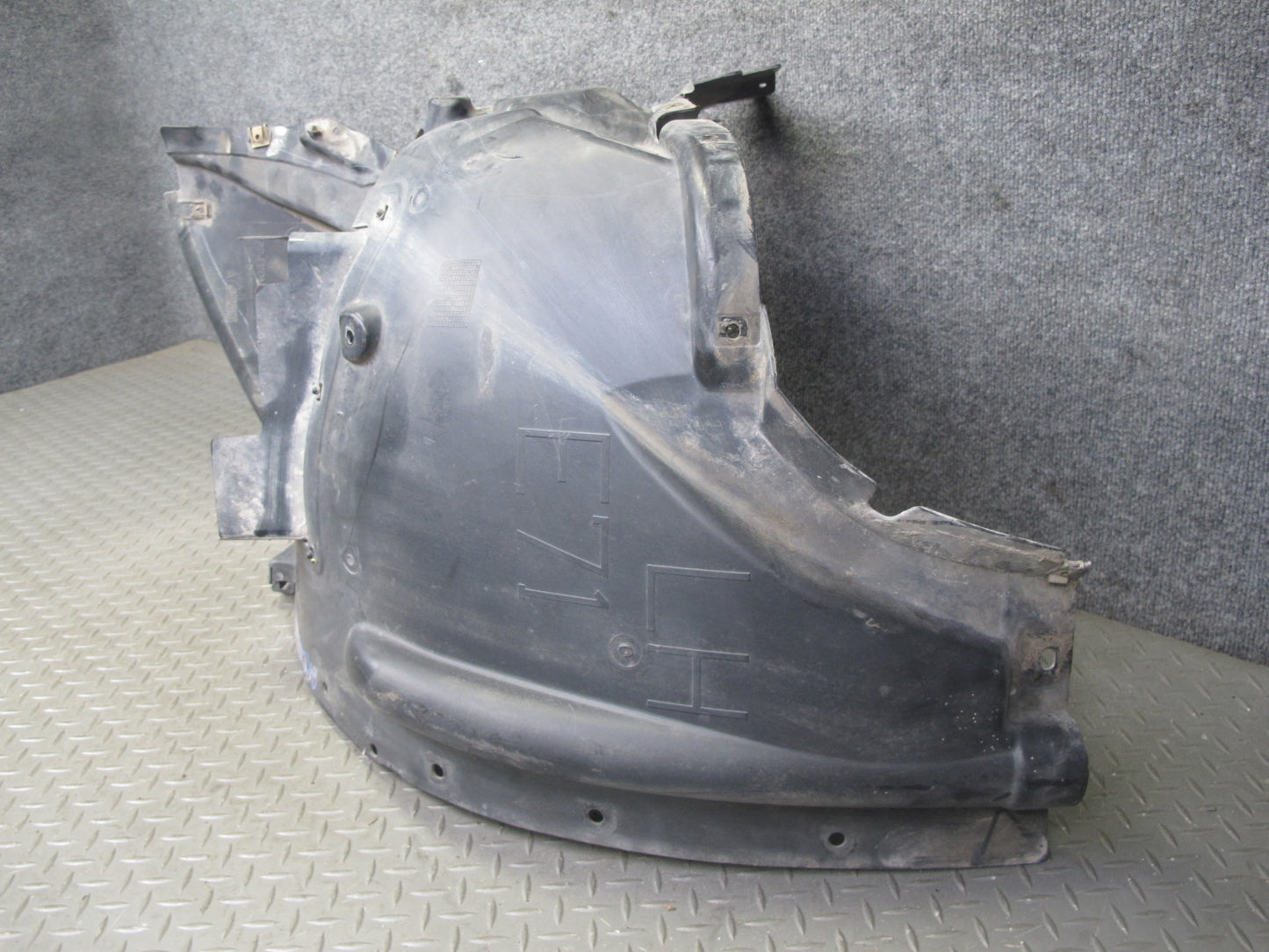 2008-2014 BMW E71 E72 X6 Front Left Fender Liner Splash Shield Guard 7180619