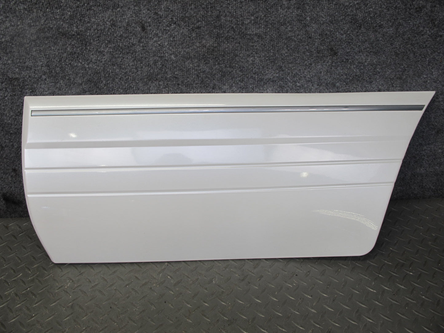 03-07 Lexus LX470 Left Front & Rear Door Fender Lower Trim Molding Set of 3