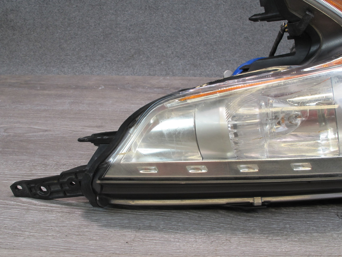 09-17 Nissan 370Z Z34 Front Left Driver Side Xenon HID Headlight Lamp OEM
