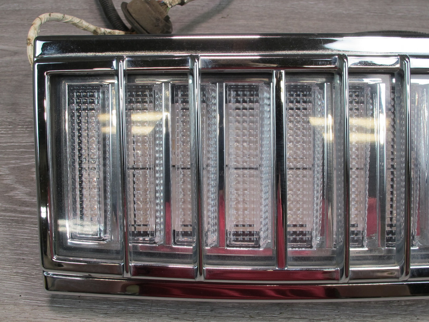 2003-2004 Hummer H2 Rear Left & Right Side Tail Light Lamp Set of 2