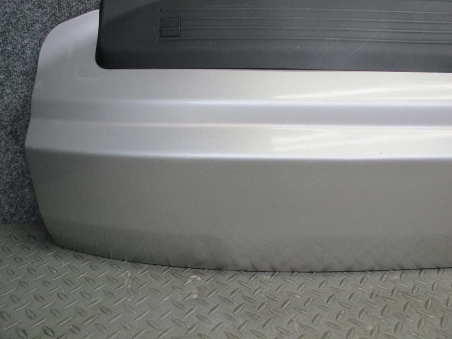 2013-2019 Land Range Rover L405 Rear Trunk Lid Tailgate Lower Panel