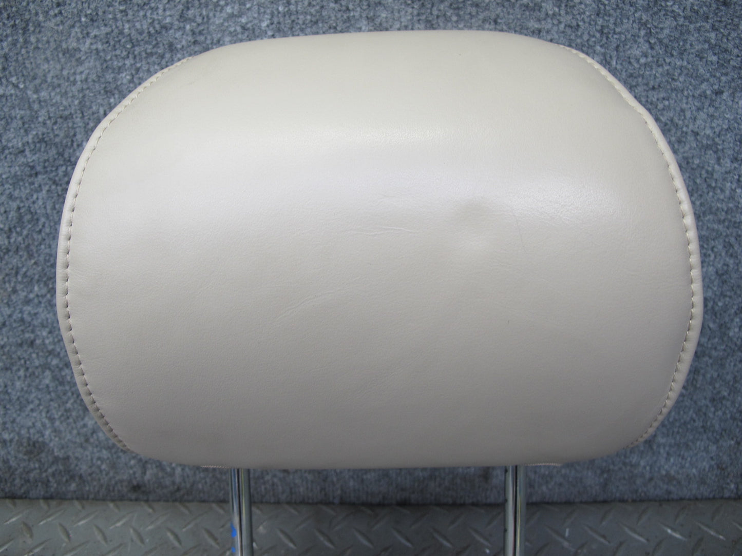2003-2006 Lexus UZJ100L LX470 Front Right Passenger Side Headrest Leather Ivory