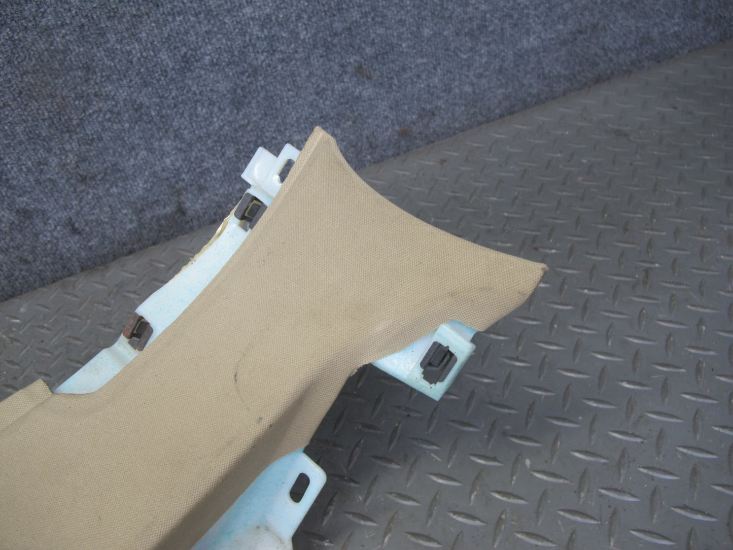 07-13 Mercedes W221 S-class Rear Left & Right Lower C Pillar Trim Cover Set OEM