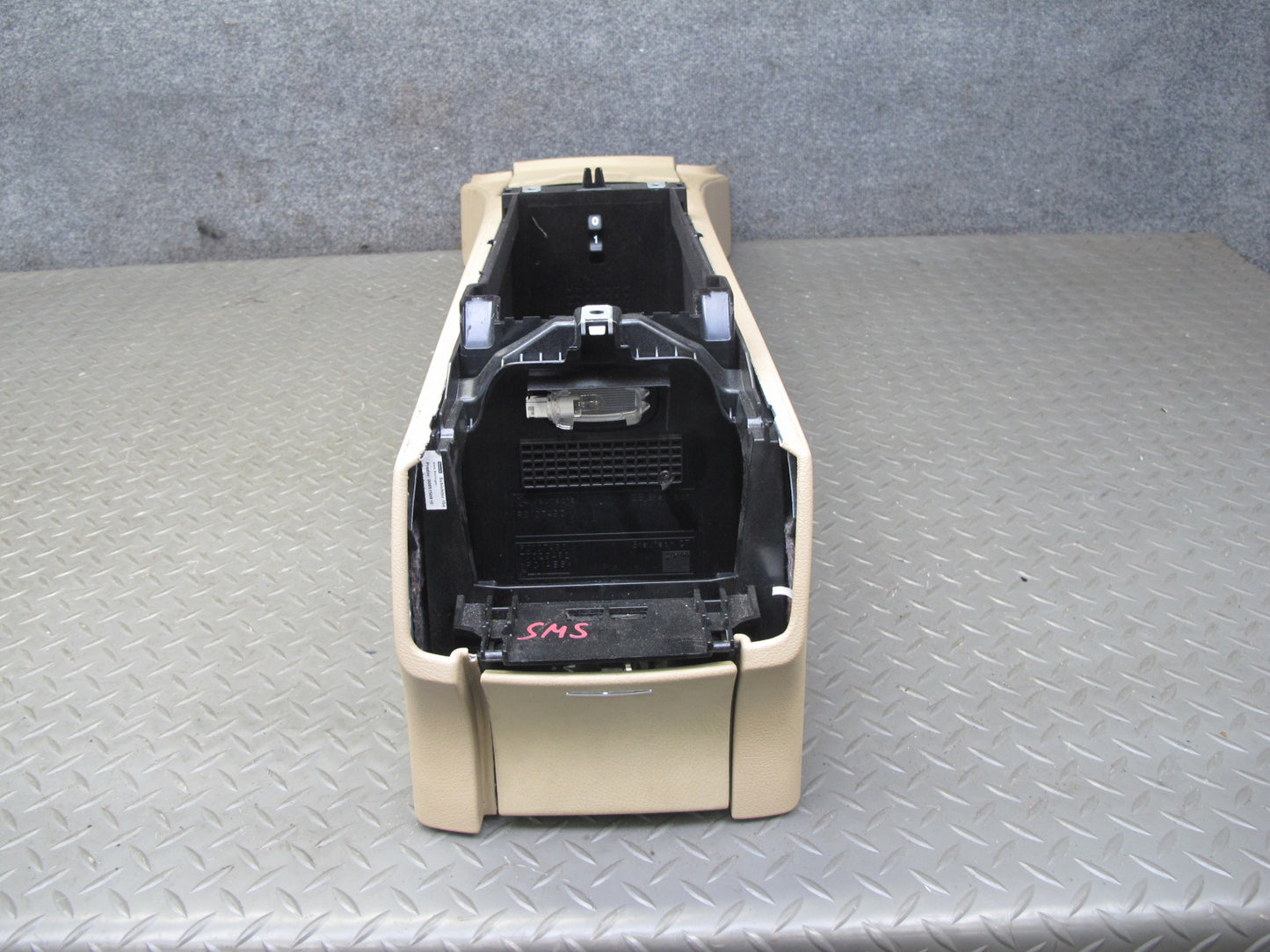 07-09 Mercedes W221 S-class Center Console Storage Compartment w Ash Tray OEM